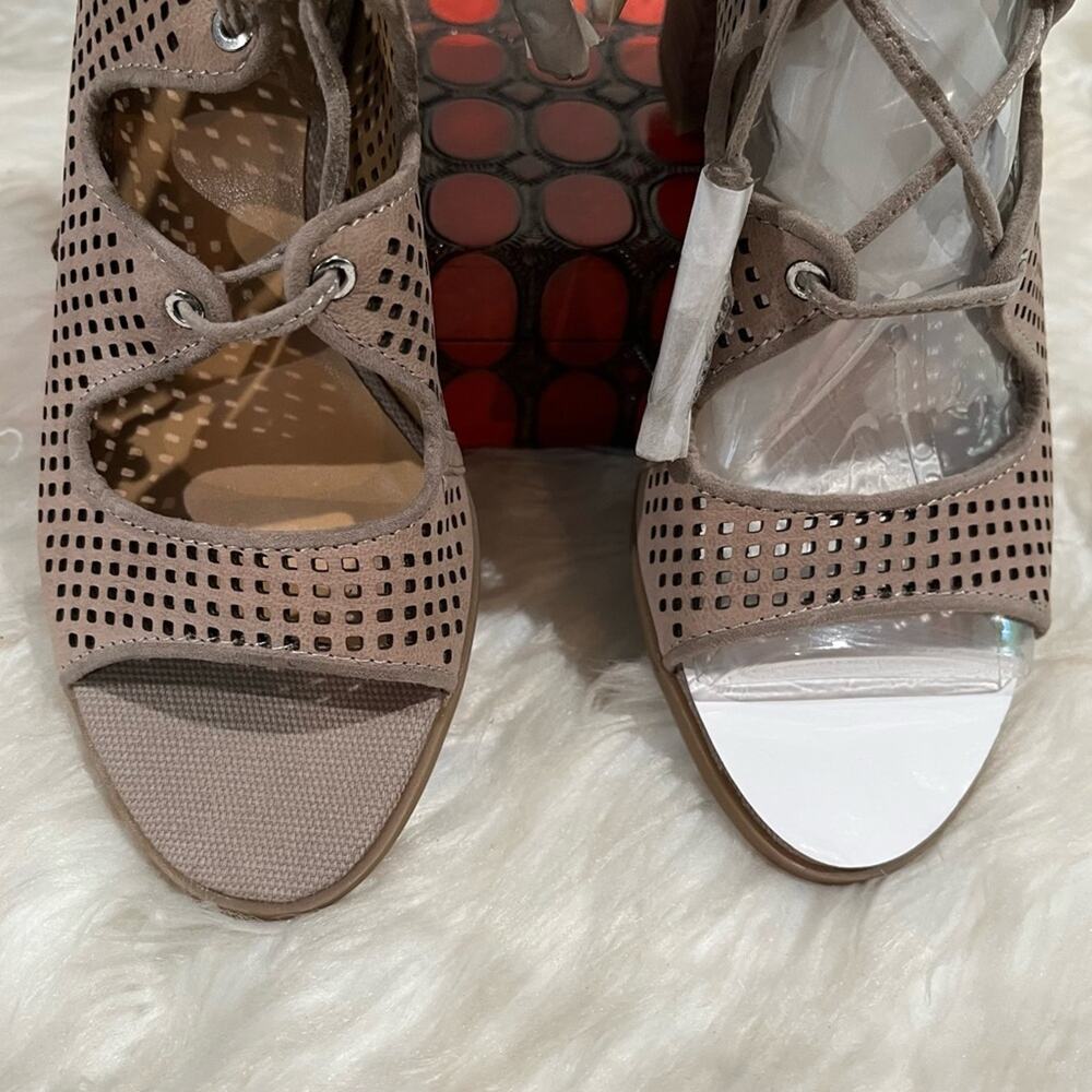 NEW Franco Sarto Leather Suede Perforated Honolulu Ghillie Lace-Up Sandals 5.5 - Picture 8 of 16